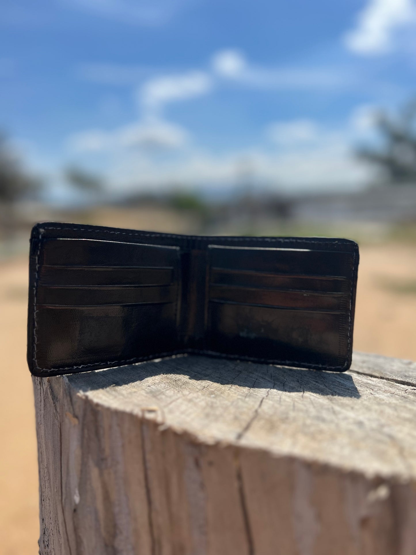 Mens Black & Brown Tooled Wallet | Cartera Cincelada Para Hombre (Negra & Cafe)